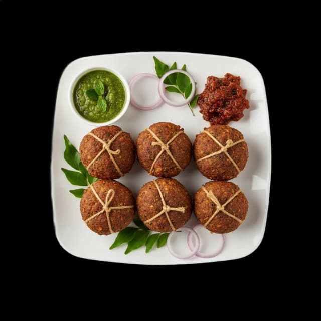 Thanjavur Kairu Ketti Kola Urundai (Mutton 6 pcs)